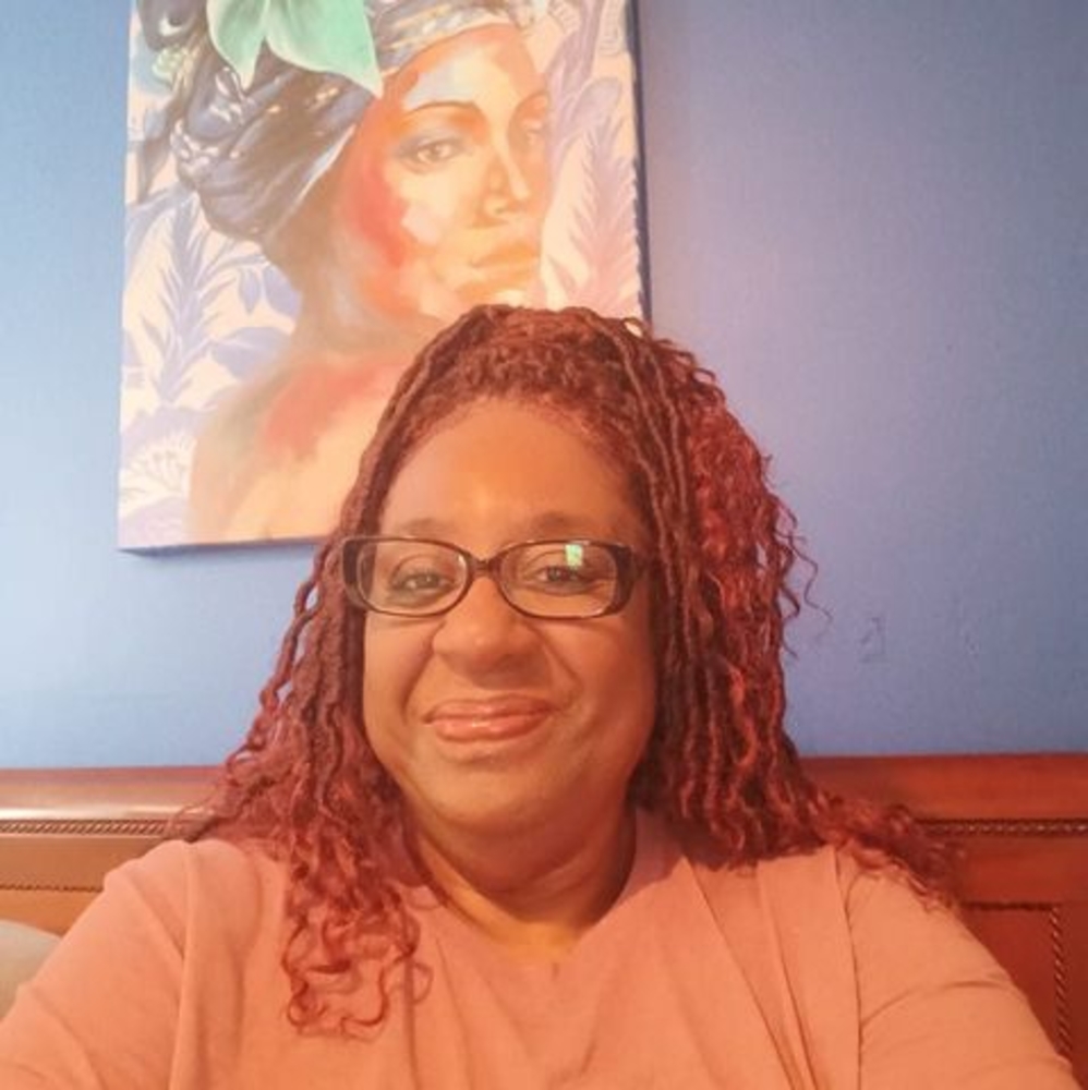 Meet your Posher, Tonya